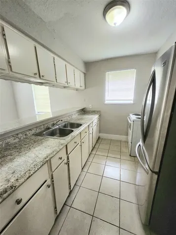 9110 Kentshire Drive B Houston TX 77078