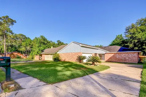 17226 Broken Back Drive Crosby TX 77532