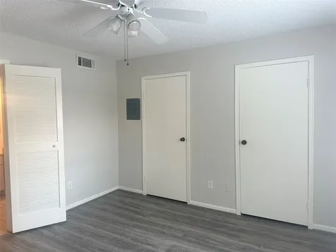 2120 El Paseo Street 1301 Houston TX 77054