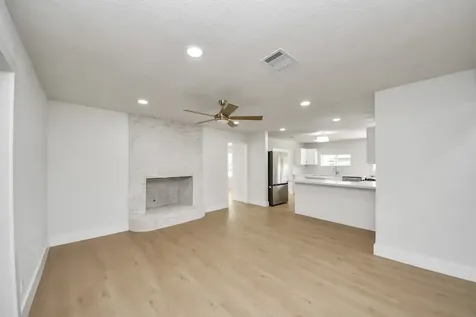 5455 N Crooked Creek Drive Houston TX 77017
