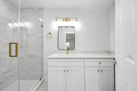 5455 N Crooked Creek Drive Houston TX 77017