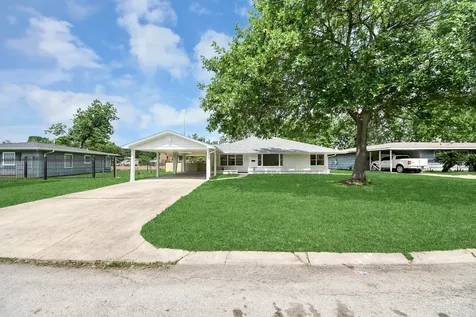 5455 N Crooked Creek Drive Houston TX 77017
