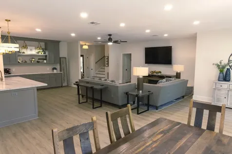 9 Kings Creek Drive Houston TX 77339