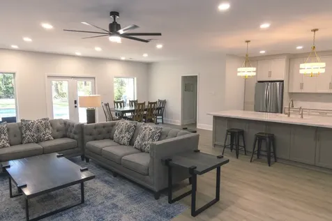 9 Kings Creek Drive Houston TX 77339