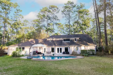 9 Kings Creek Drive Houston TX 77339