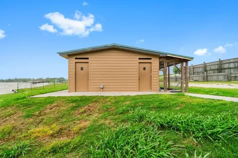 10420 Us Hwy 190 W Point Blank TX 77364