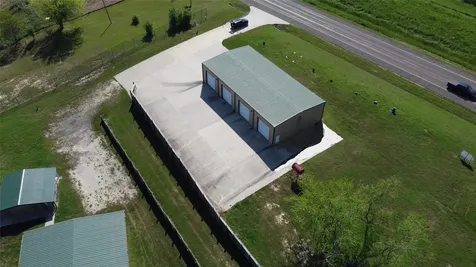 10420 Us Hwy 190 W Point Blank TX 77364
