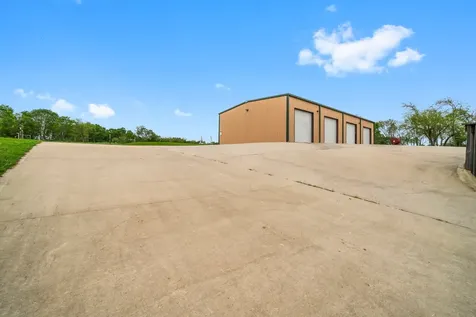 10420 Us Hwy 190 W Point Blank TX 77364