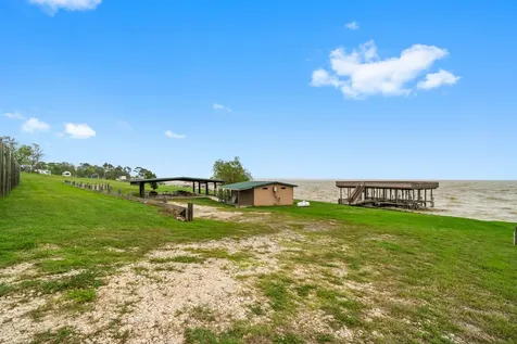 10420 Us Hwy 190 W Point Blank TX 77364