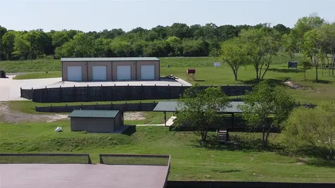 10420 Us Hwy 190 W Point Blank TX 77364