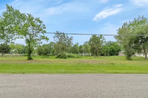 49 Lakeview Drive Alvin TX 77511