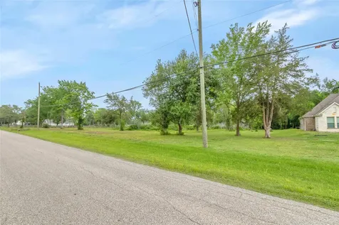 49 Lakeview Drive Alvin TX 77511