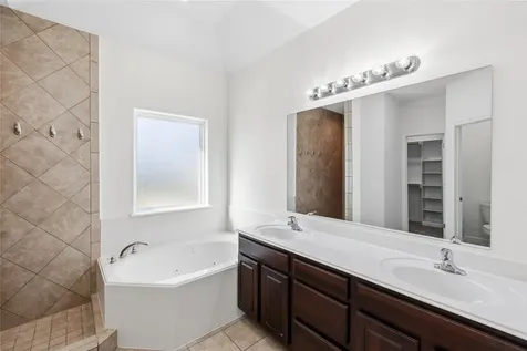 11711 Diamond Court Mont Belvieu TX 77535