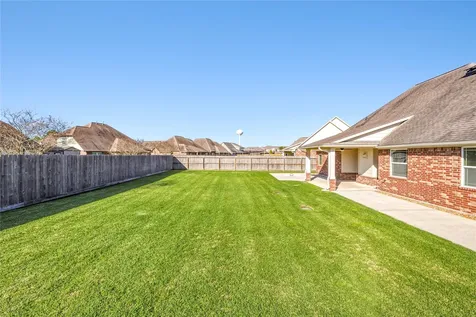 11711 Diamond Court Mont Belvieu TX 77535