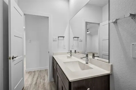 1552 Dawn Harbor Drive Katy TX 77493