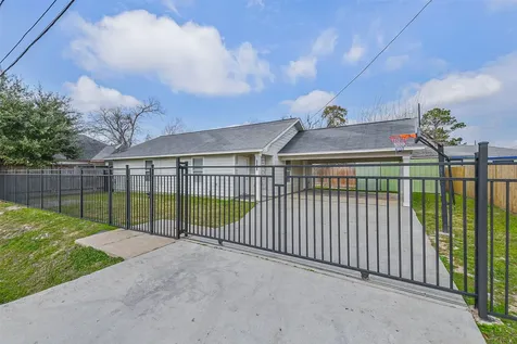 1010 Jeff Street Houston TX 77091