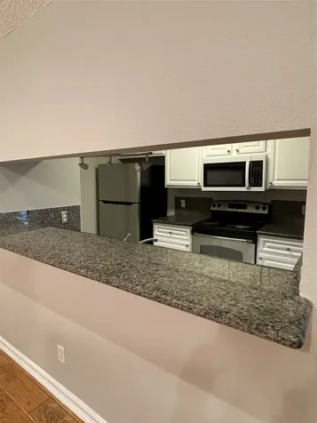 6601 Sands Point Drive 63 Houston TX 77074