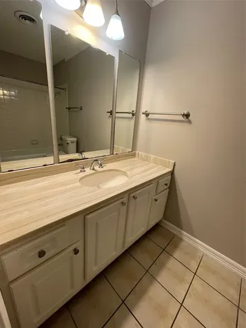 6601 Sands Point Drive 63 Houston TX 77074