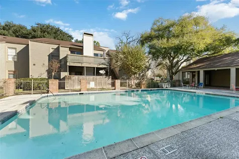 9707 Richmond Avenue 49 Houston TX 77042