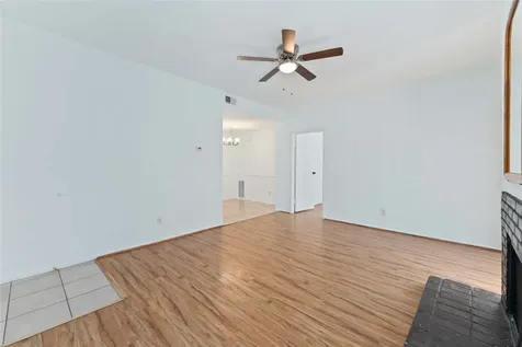 9707 Richmond Avenue 49 Houston TX 77042