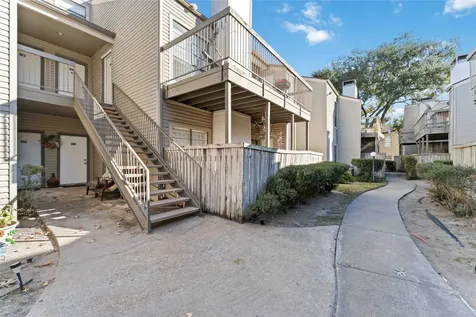 9707 Richmond Avenue 49 Houston TX 77042
