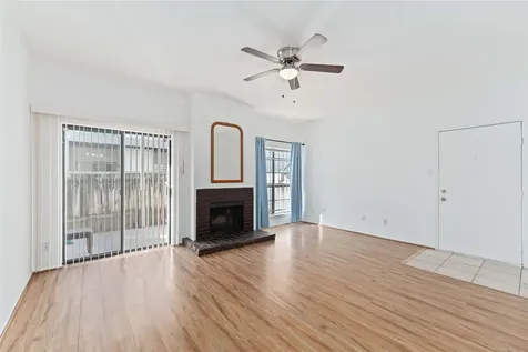 9707 Richmond Avenue 49 Houston TX 77042