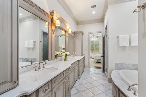 12614 Pebblebrook Drive Houston TX 77024