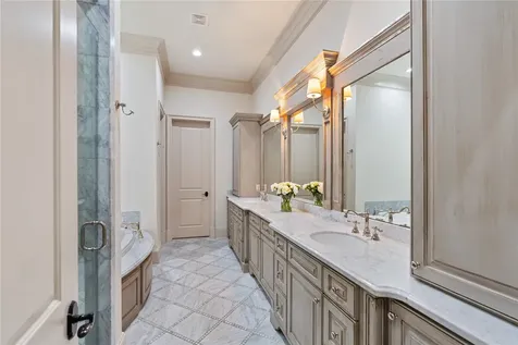 12614 Pebblebrook Drive Houston TX 77024