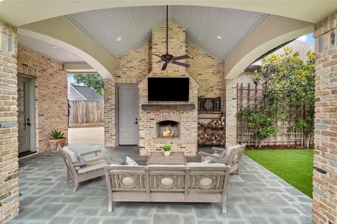 12614 Pebblebrook Drive Houston TX 77024