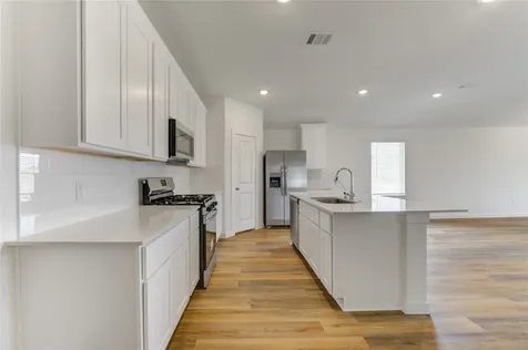9027 Rose Water Trail Iowa Colony TX 77583