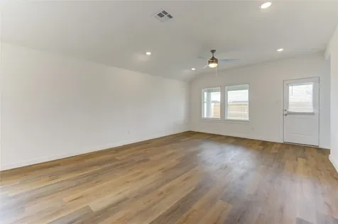 9027 Rose Water Trail Iowa Colony TX 77583