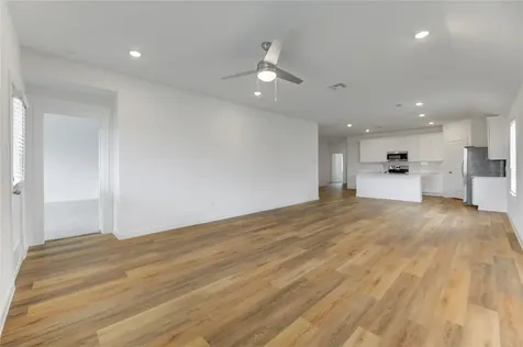 9027 Rose Water Trail Iowa Colony TX 77583