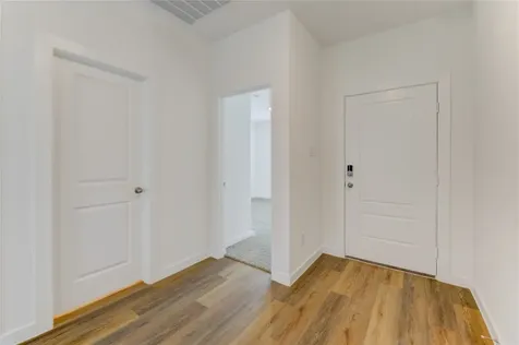 9027 Rose Water Trail Iowa Colony TX 77583