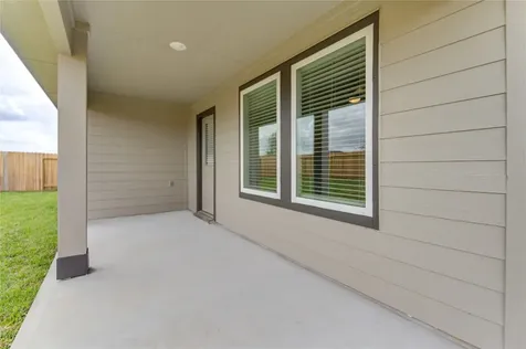 9027 Rose Water Trail Iowa Colony TX 77583