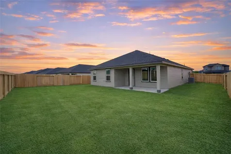 9027 Rose Water Trail Iowa Colony TX 77583