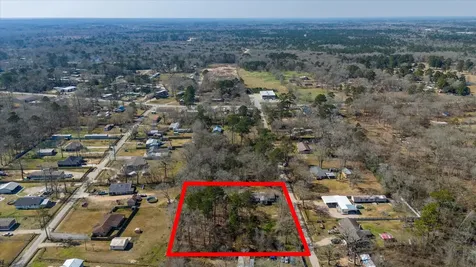 170 County Road 328 N Cleveland TX 77327