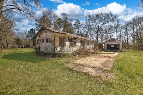 170 County Road 328 N Cleveland TX 77327