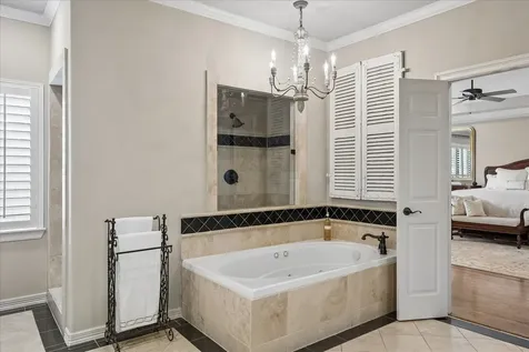 802 Anderson Street Bellaire TX 77401