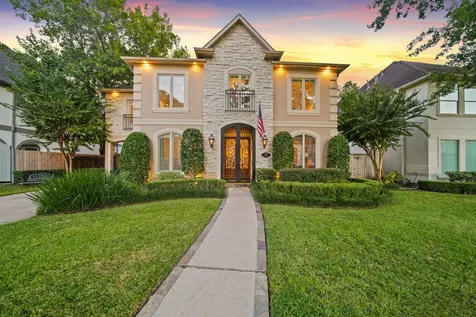 802 Anderson Street Bellaire TX 77401