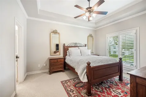 802 Anderson Street Bellaire TX 77401