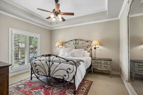 802 Anderson Street Bellaire TX 77401