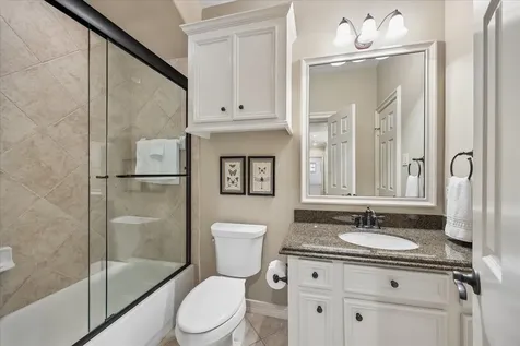 802 Anderson Street Bellaire TX 77401
