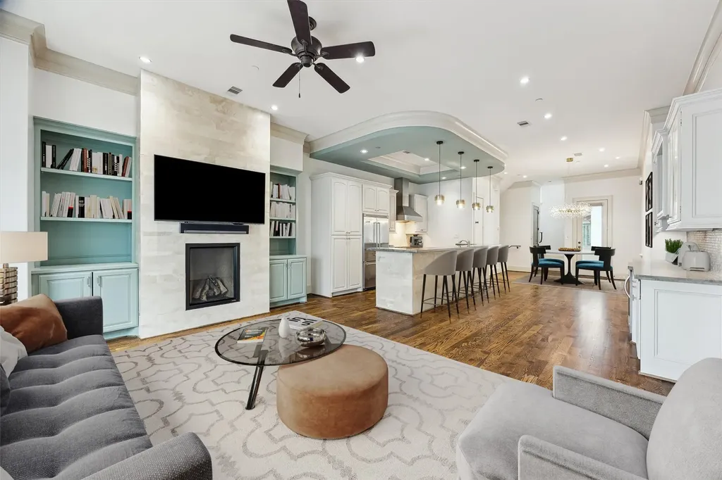 5214 Calle Cordoba Place Houston TX 77007