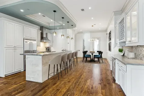 5214 Calle Cordoba Place Houston TX 77007