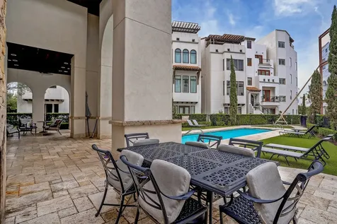 5214 Calle Cordoba Place Houston TX 77007