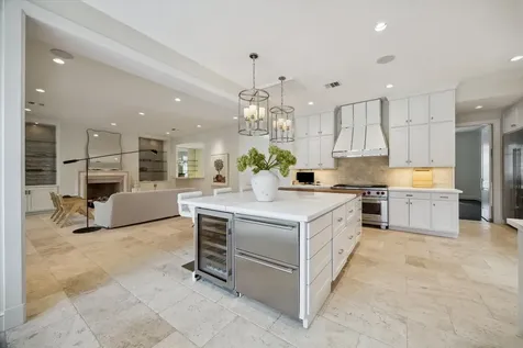3738 Wickersham Lane Houston TX 77027
