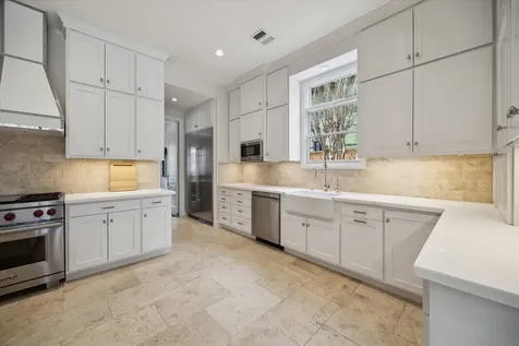 3738 Wickersham Lane Houston TX 77027