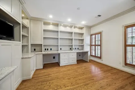 3738 Wickersham Lane Houston TX 77027