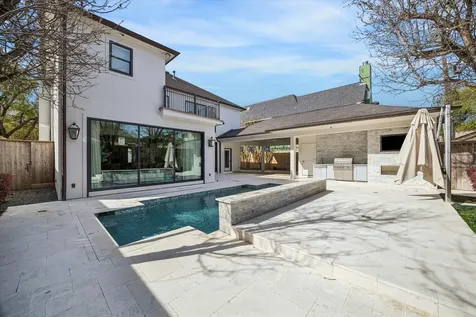 3738 Wickersham Lane Houston TX 77027