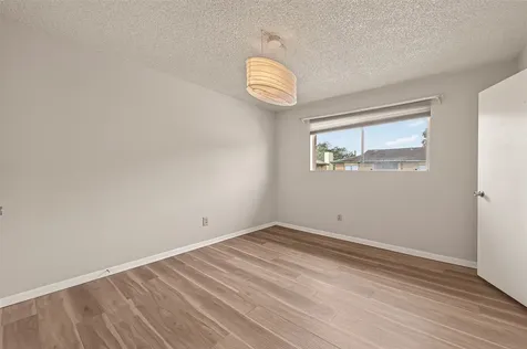 1516 Bay Area Boulevard H10 Houston TX 77058